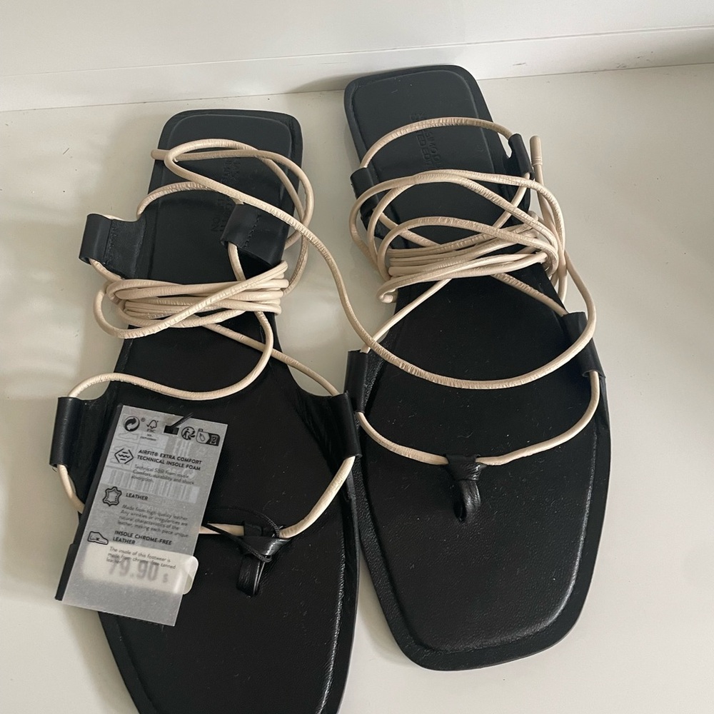 Massimo Dutti Black and Cream Minimalist Sandals